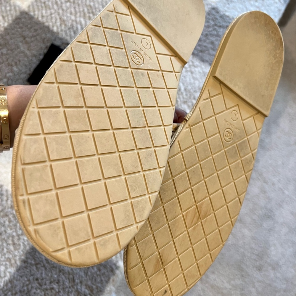 Chanel 20P Beige Pearl Chain Slipper CC Logo Slip On Mule Flats - Picture 9 of 10